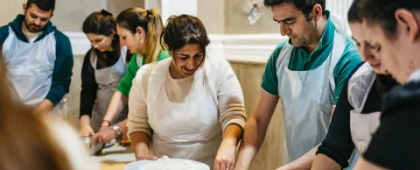 Naples: Enjoy an Authentic Pizza-Making Workshop with Drinks